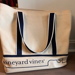 NWOT Vineyard Vines x Target Tote